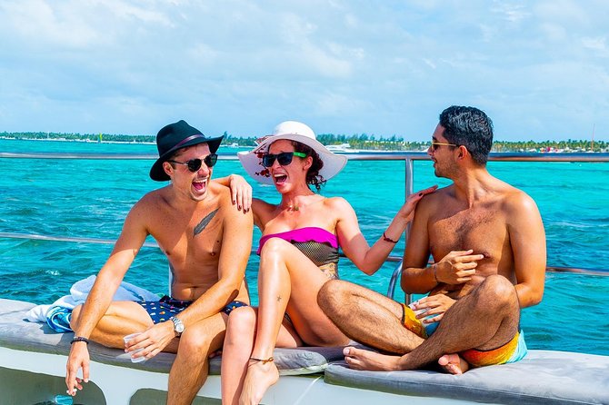 PACKAGE DEAL Catamaran- Snorkeling - Hooka Diving - Parasailing - Group size, equipment, and service quality