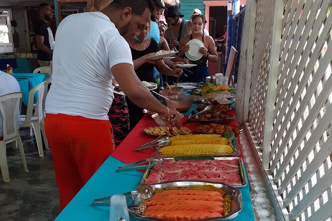 Parada Maria y Miguel and the Limón Waterfall Tour from Samana - Who should book this experience?