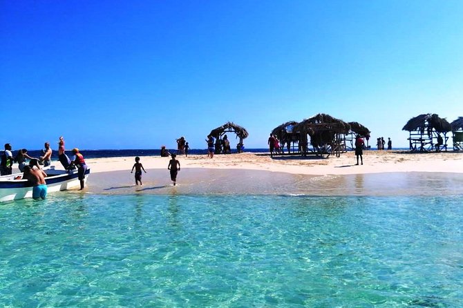 Paradise Island & Mangroves Tour - Playa Ensenada and the speedboat to Paradise Island