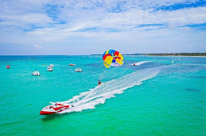 Parasailing in Bavaro - Why the timing matters at 2:45 pm