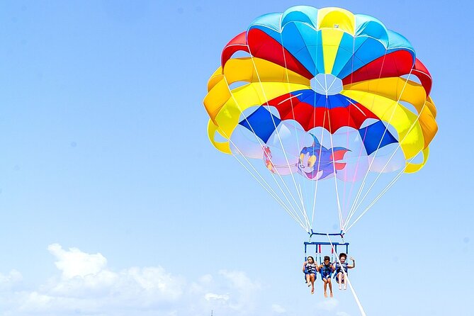 Parasailing in Bavaro - Taking off from Playa Los Corales