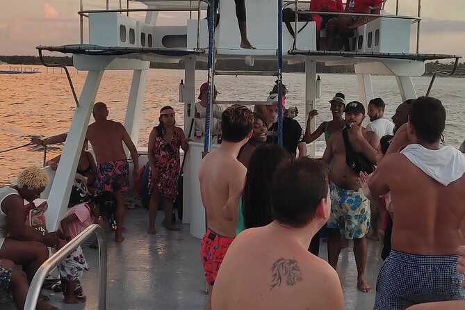 Party Boat / Booze Cruise and Snorkeling - Open Bar - What the $60.99 price gets you
