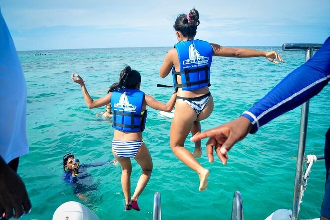 Party Boat / Catamaran Party in Punta Cana - What the open bar actually means