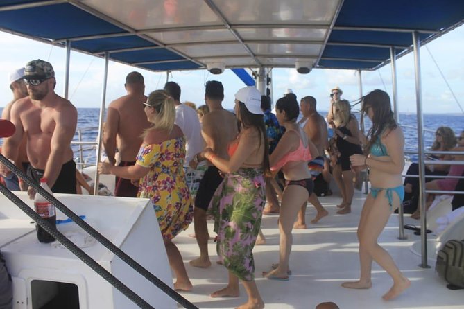 Party boat in Catamaran with Open Bar Only Adults + Snorkeling - What is included, and what is not