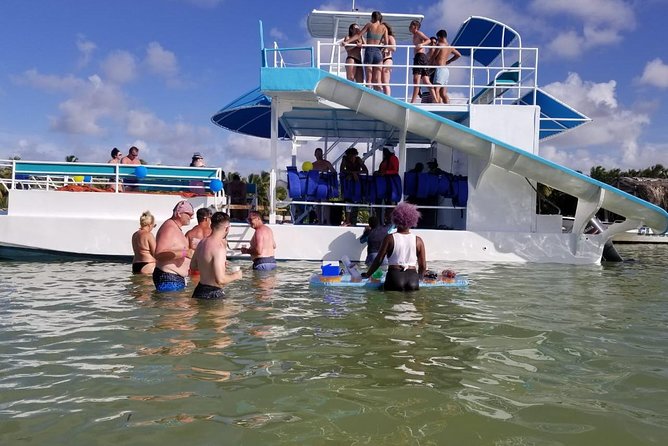 PARTY BOAT Punta Cana - Snorkeling along Punta Cana’s coast