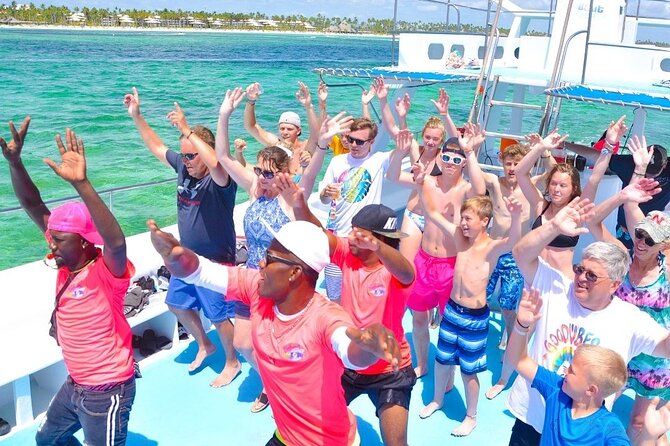 Party Boat /View Dolphins / Snorkling /Free Drinks and Transportation - Food, boat condition, and comfort
