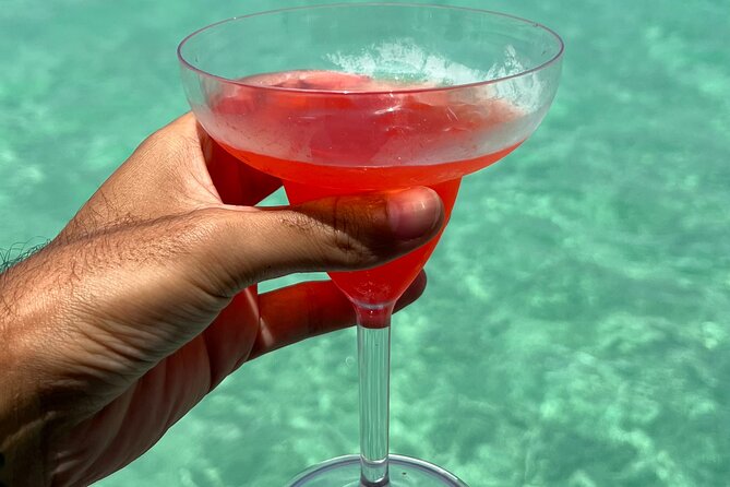 Premium Party Boat in Bávaro - Punta Cana - How the $77 price holds up