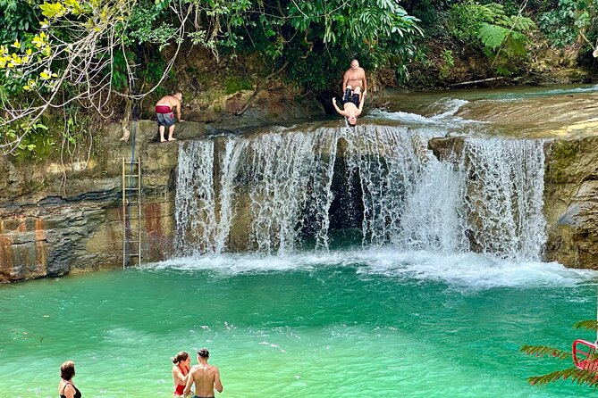 PRIVATE: 3in1 - Los Haitises N.P. + Y. Waterfall + Mount. Redonda - Montaña Redonda and the 1,000-foot view