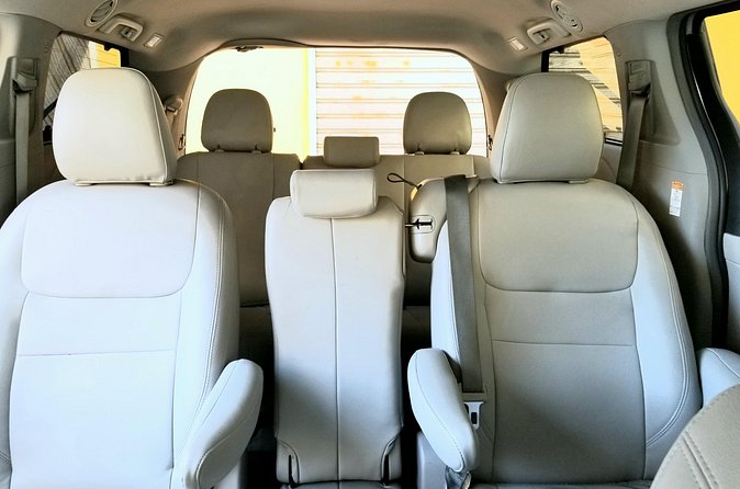 Private Airport Transportation to Punta Cana and Bávaro Hotels - Finding the representative at Punta Cana Airport