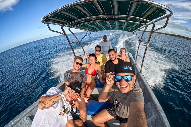 Private Boat for groups up to 15 people with jacuzzi and Lunch - Who should book this Sosua boat day?