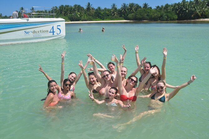 Private Catamaran Cruise with Slide & unlimited drinks - The shallow natural pool and sandbar stop
