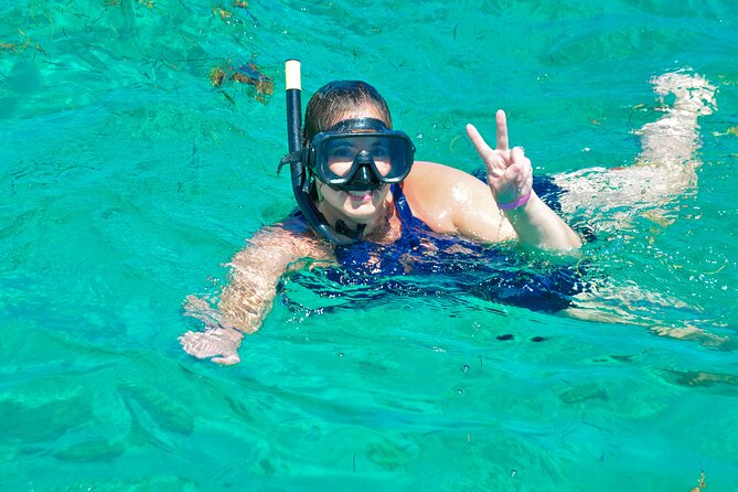 Private Catamaran wonderful Snorqueling slide & entartaiment team - Crew service, photography, and the party mood