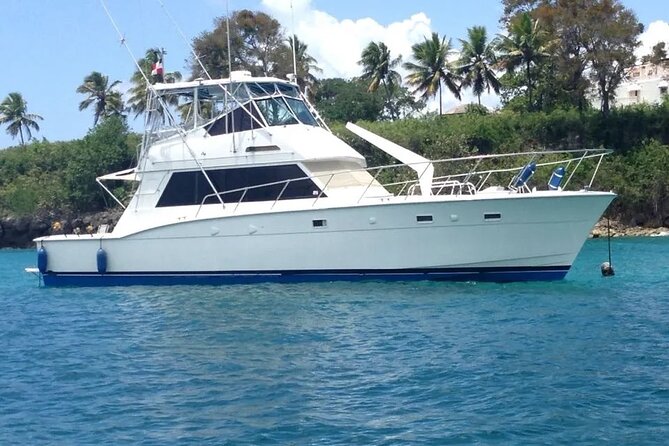 Private Cruise on a Hatteras 52 - Key points at a glance