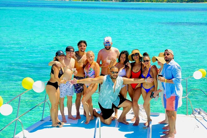 Private Cruise with BBQ - Slide And Open Bar - Lunch, snacks, and the open bar