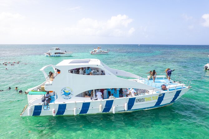 Private Family Boat at Punta Cana - Pickup makes the morning easier
