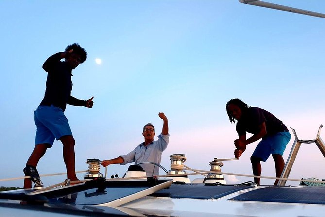 Private Luxury Catamaran - Saona or Catalina island - Food, drinks, and the lunch question