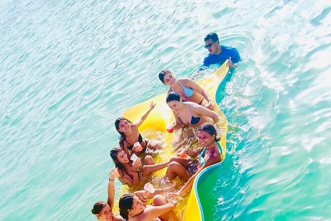 Private Party Boat at Coast of Punta Cana and Bávaro - The natural pool and sandbar party