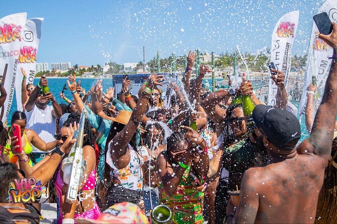 Private Party Boat at Coast of Punta Cana and Bávaro - Punta de Los Nidos and possible extra stops