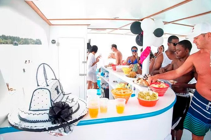 Private Party Boat Tour From Punta Cana with Drinks - The guides and onboard service
