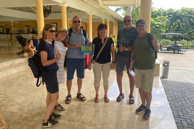 Private Round Transfer from Punta Cana airport to Hotels - The return transfer needs one phone call