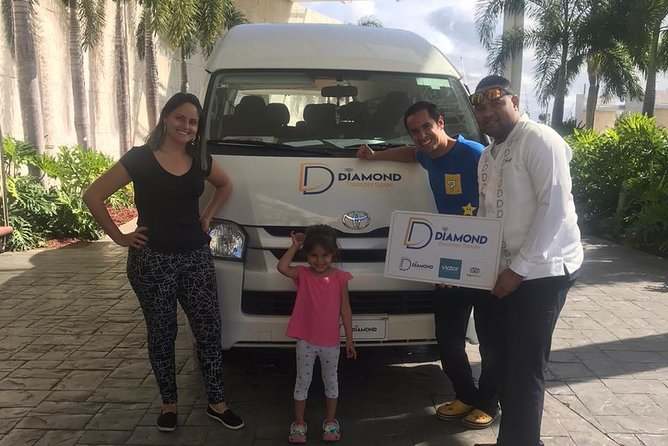 Private Transfer 1 way Punta Cana Airport and Bayahibe, La Romana - Inside the vehicle to Bayahibe or La Romana