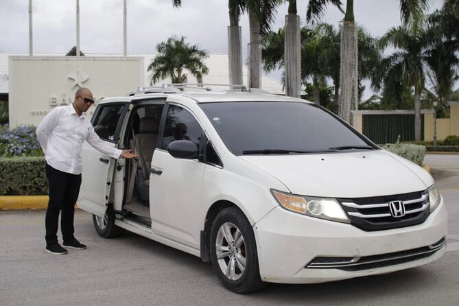 Private Transfer from PUJ Airport to Bávaro and Punta Cana Zone - Flight Tracking Helps, But Communication Still Matters