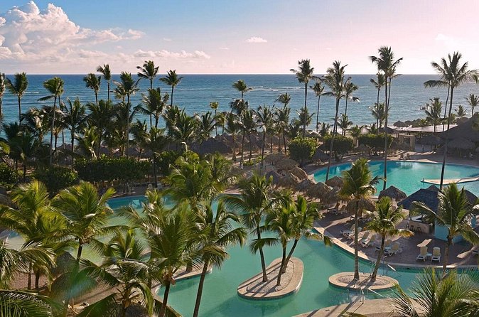 Private Transfer from Punta Cana Airport or Iberostar Punta Cana - SMS Support From Julio Before the Ride