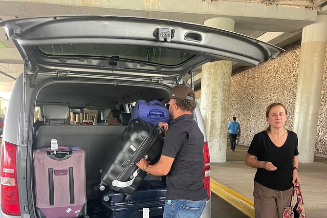 Private Transfer from Punta Cana Airport to Hotels - A simple first ride from Punta Cana Airport