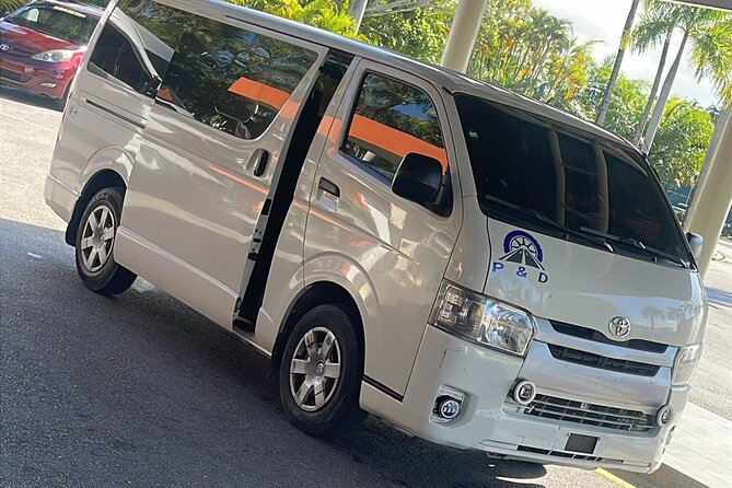 Private Transfer from Punta Cana Airport to Zona Hotels - The Drop-Off at Avenida Alemania