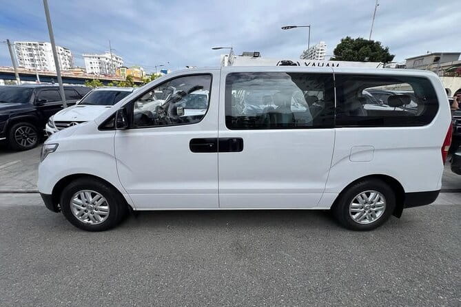 Private transfer from Puntacana airport to hotels-luxury services - A closer look at the pickup process