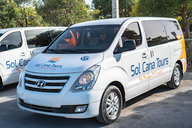 Private Transfer from Santo Domingo Airport to Punta Cana and Bavaro Hotels - Meeting your driver at Santo Domingo Airport