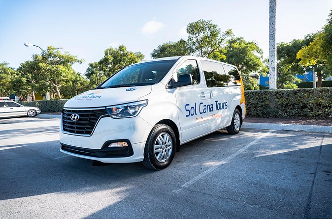 Private Transfer from Santo Domingo Airport to Punta Cana and Bavaro Hotels - What the private price means for your group