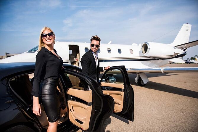 Private Transfer from Santo Domingo Airport to Punta Cana - Finding your driver at Las Américas Airport