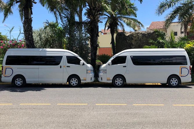 Private Transfer Punta Cana Airport - Puerto Plata Hotels - Meeting your driver at Punta Cana Airport