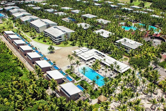 Private Transfer Punta Cana Airport to/from Catalonia Royal Bavaro - A useful first ride after landing in Punta Cana