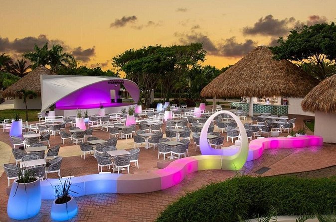 Private Transfer Punta Cana Airport to/from Grand Sirenis Punta Cana - Who should book this transfer