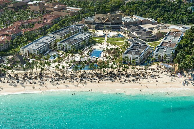 Private Transfer Punta Cana Airport to/from Hideaway by Royalton - Finding your driver at Punta Cana Airport