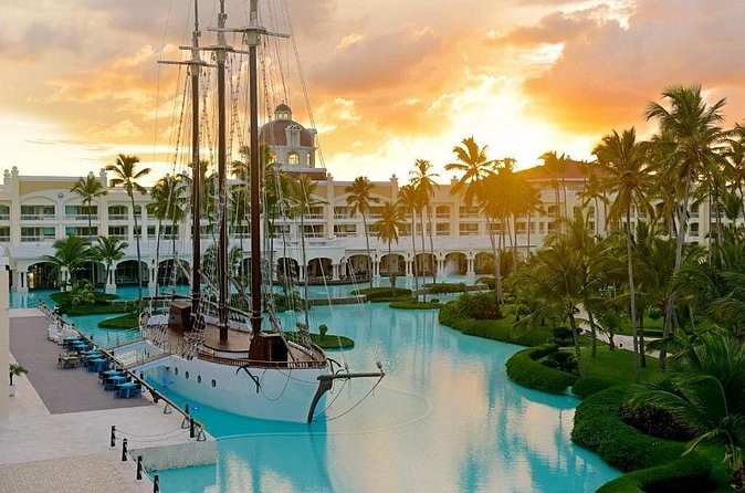 Private Transfer Punta Cana Airport to/from Iberostar Grand Bavaro - Returning from the resort to PUJ
