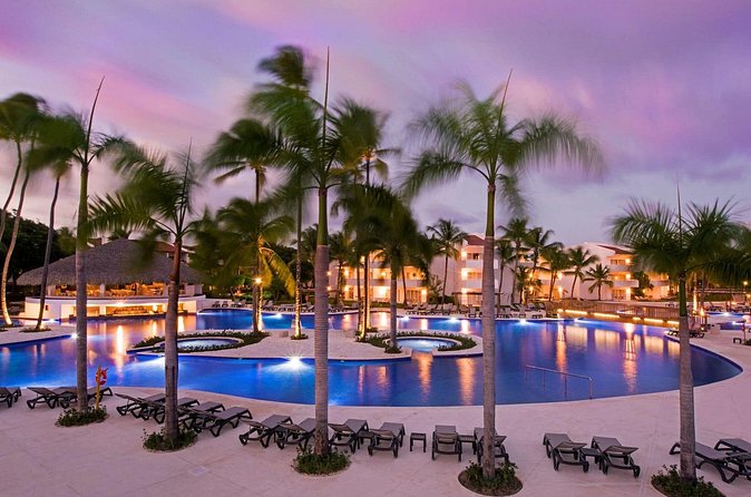 Private Transfer Punta Cana Airport to/from Occidental Punta Cana - Communication with Julio and Francis