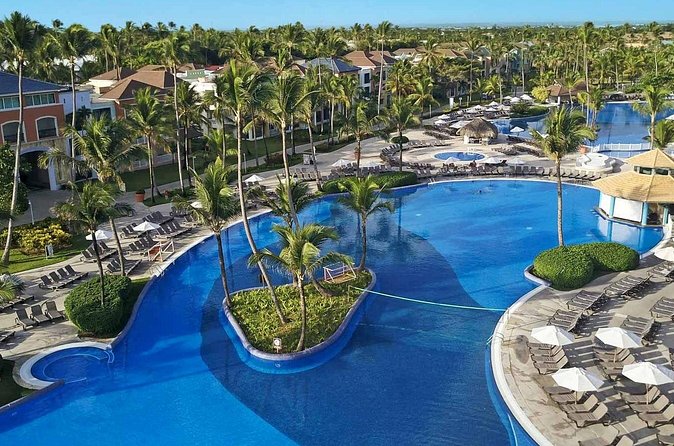 Private Transfer Punta Cana Airport to from Ocean Blue and Sand - Why the $40 group price can be good value