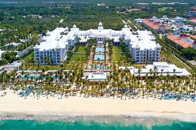 Private Transfer Punta Cana Airport to from Riu Palace Punta Cana - The direct drive to Riu Palace Punta Cana