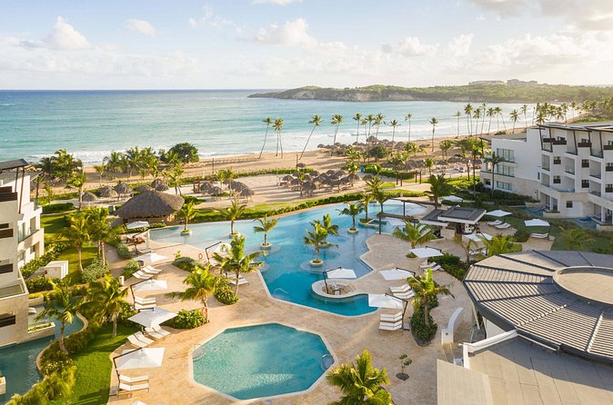 Private Transfer Punta Cana Airport to or from Dreams Macao - Communication that keeps the ride easy