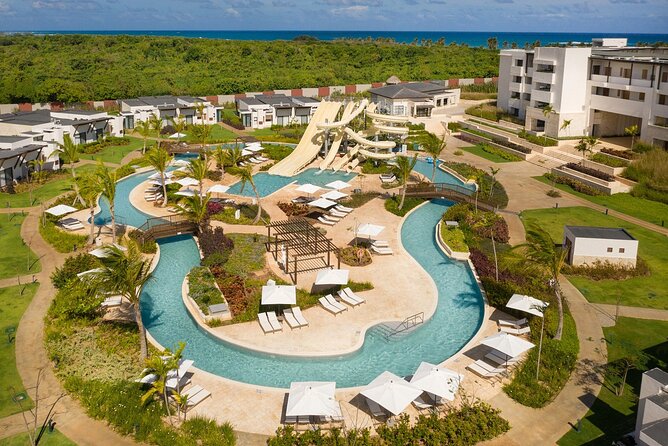 Private Transfer Punta Cana Airport to or from Dreams Macao - What the 40-minute ride is, and what it is not