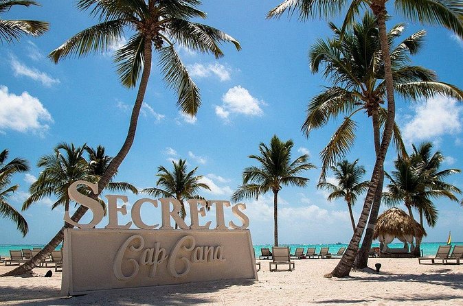 Private Transfer Punta Cana Airport to or from Secrets Cap Cana - The value of $40 for a group of up to six