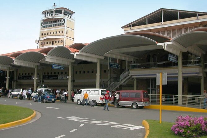 private transfer Santiago Airport to Sosua or Cabarete - Meeting your driver inside STI arrivals