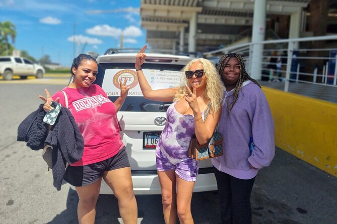 Private transfer Santiago STI Airport to hotels in PuertoPlata - What the vehicle includes during the trip