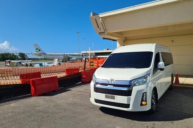 Private Transportation from Puerto Plata Airport to Hotels - The roughly one-hour ride to your hotel