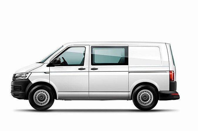 Private Transportation From To Airpot and Punta Cana Hotels (1-6) - Finding the orange shirts after luggage collection