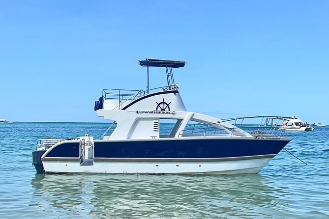Private VIP Catamaran Party Boat Punta Cana Bavaro - A private boat changes the whole Punta Cana outing
