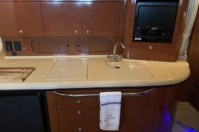Private Yacht in Punta Cana, Unlimited Drinks and HipHop Music - Is $1,150 a fair price for up to 12 people?